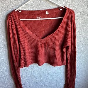 Size Meduim Pacsun cropped long sleeve